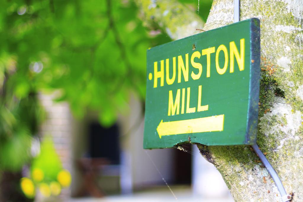 Hunston Mill Self Catering Dog Stay For Free Chichester Rum bild