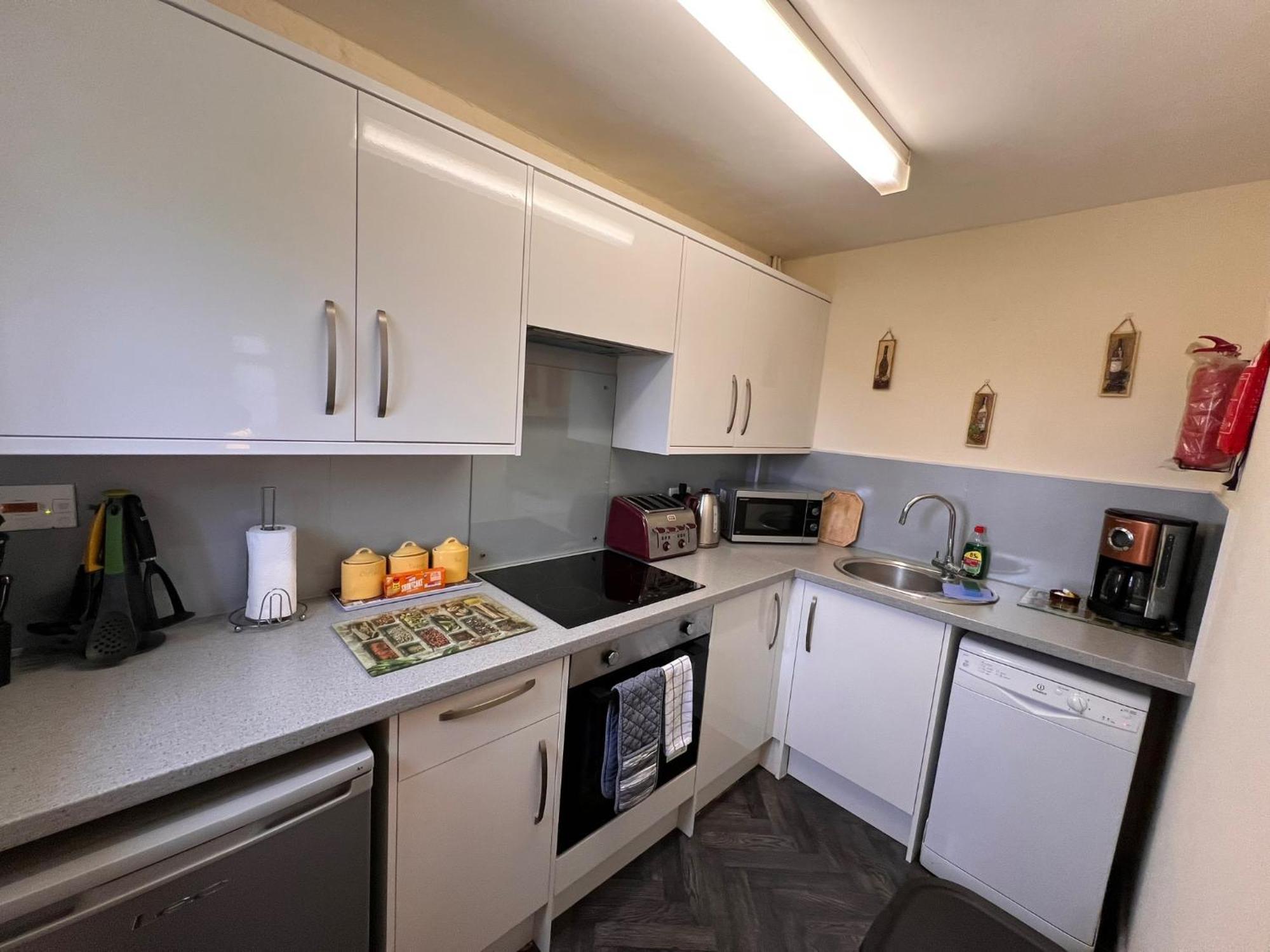 Hunston Mill Self Catering Dog Stay For Free Chichester Exteriör bild