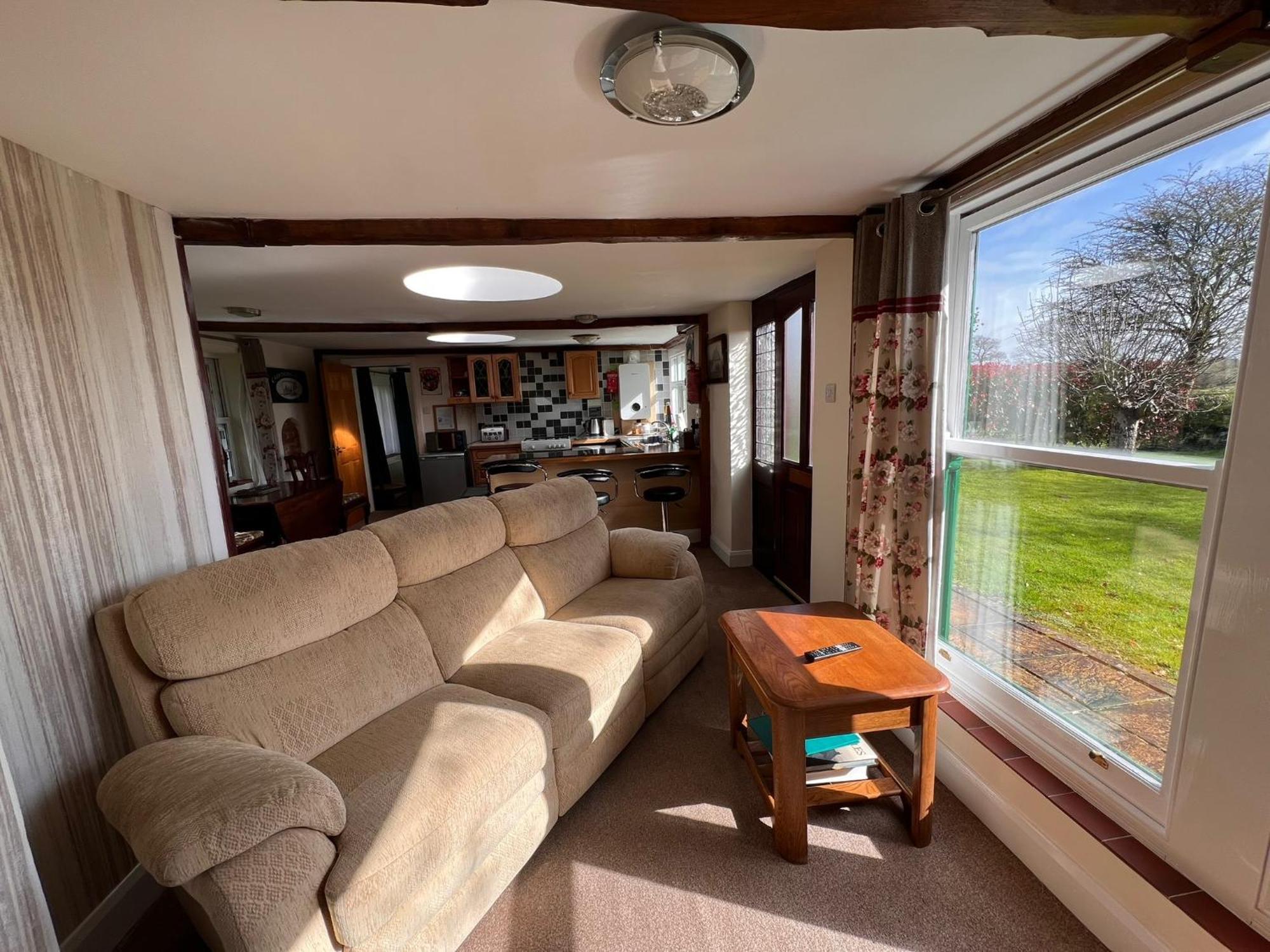 Hunston Mill Self Catering Dog Stay For Free Chichester Exteriör bild