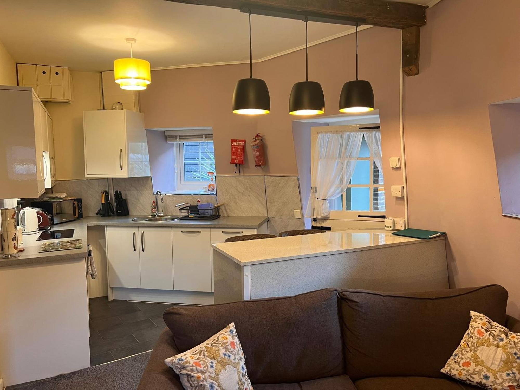 Hunston Mill Self Catering Dog Stay For Free Chichester Exteriör bild