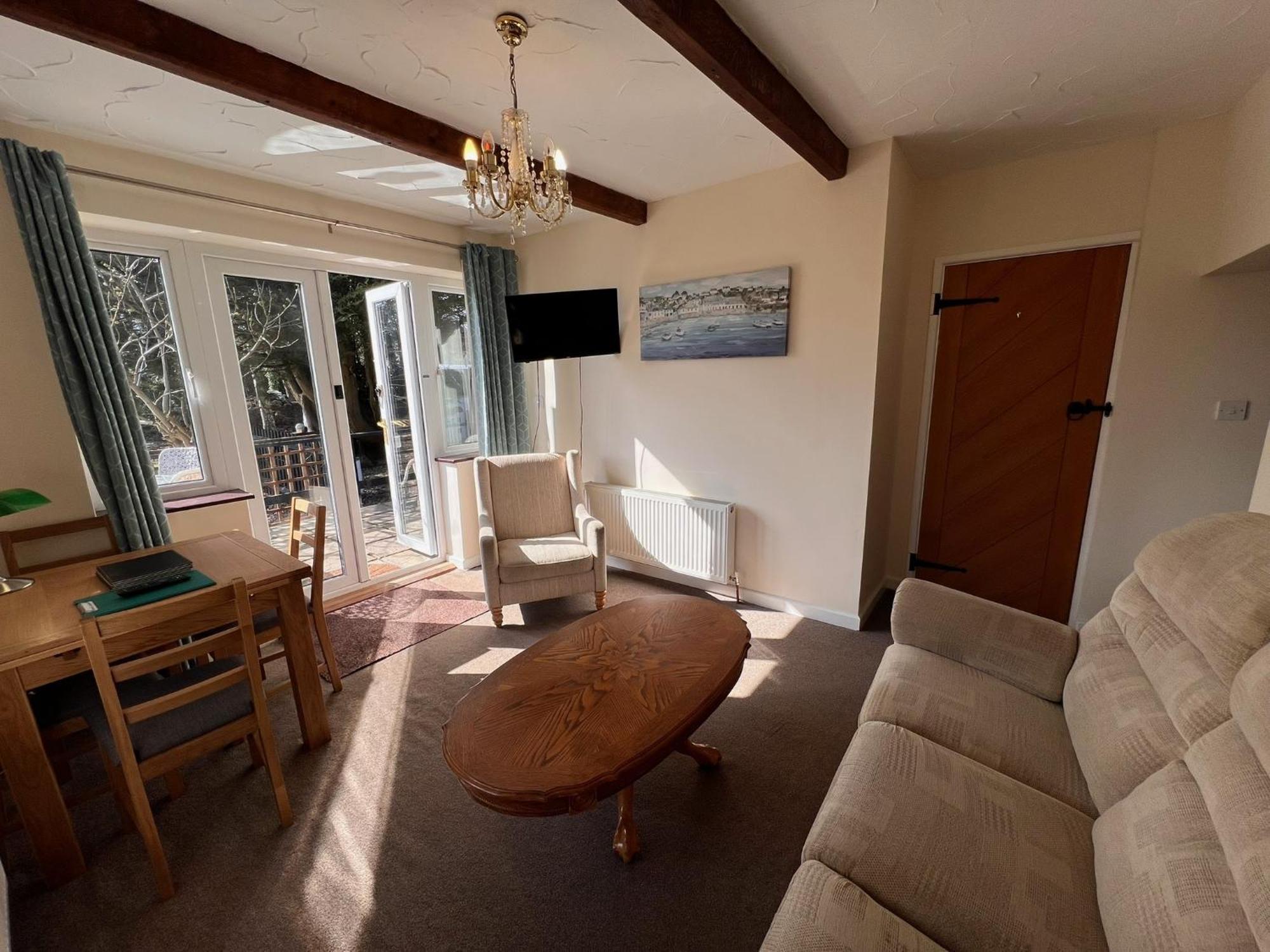 Hunston Mill Self Catering Dog Stay For Free Chichester Exteriör bild