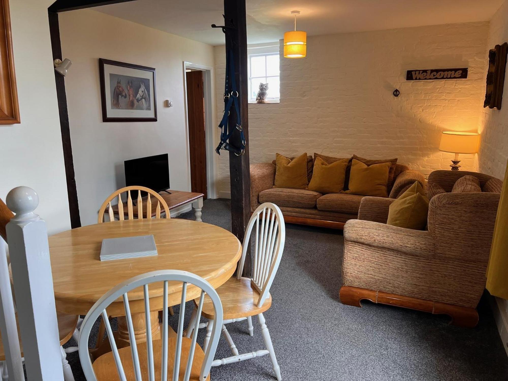 Hunston Mill Self Catering Dog Stay For Free Chichester Exteriör bild