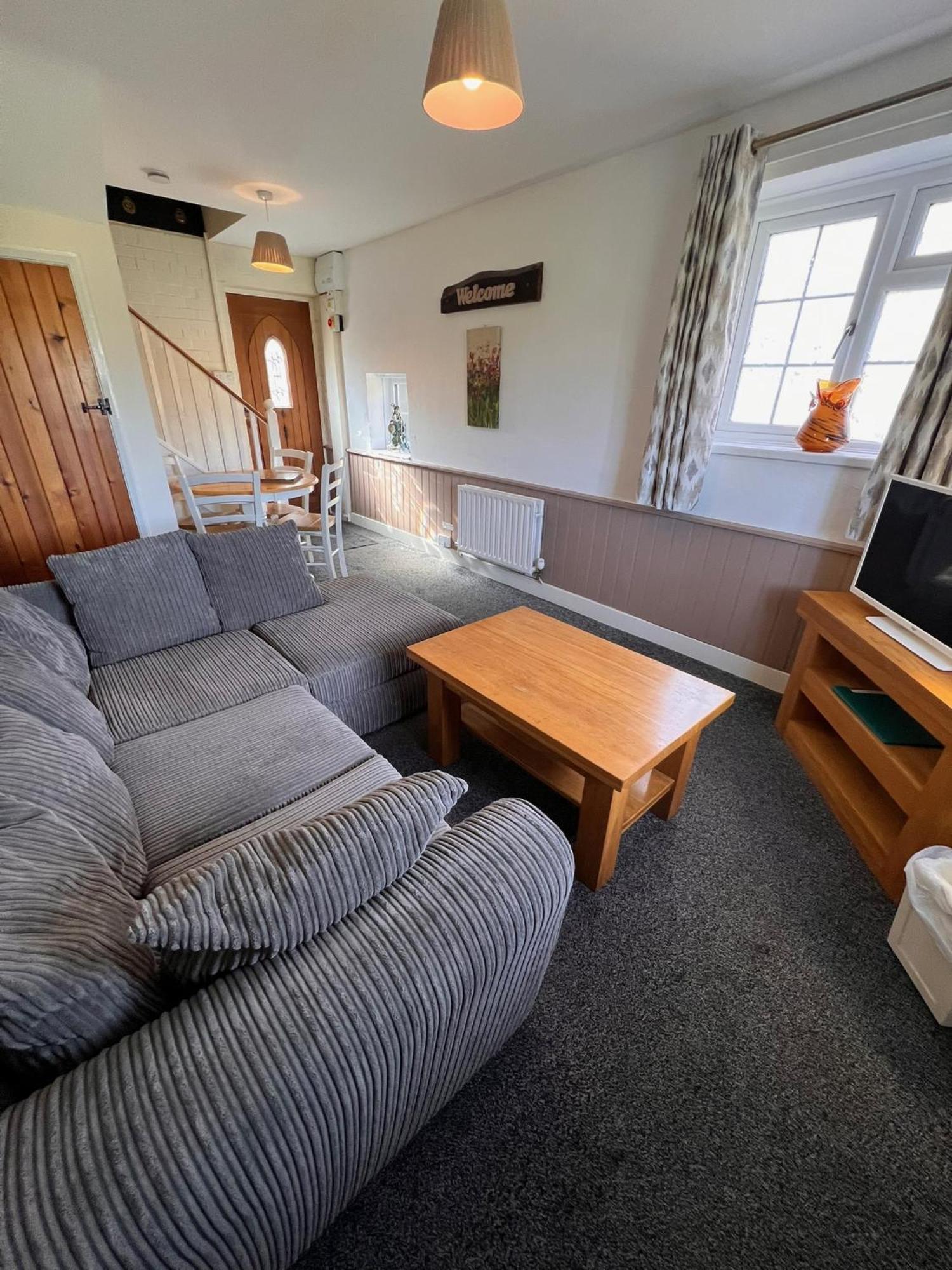 Hunston Mill Self Catering Dog Stay For Free Chichester Exteriör bild