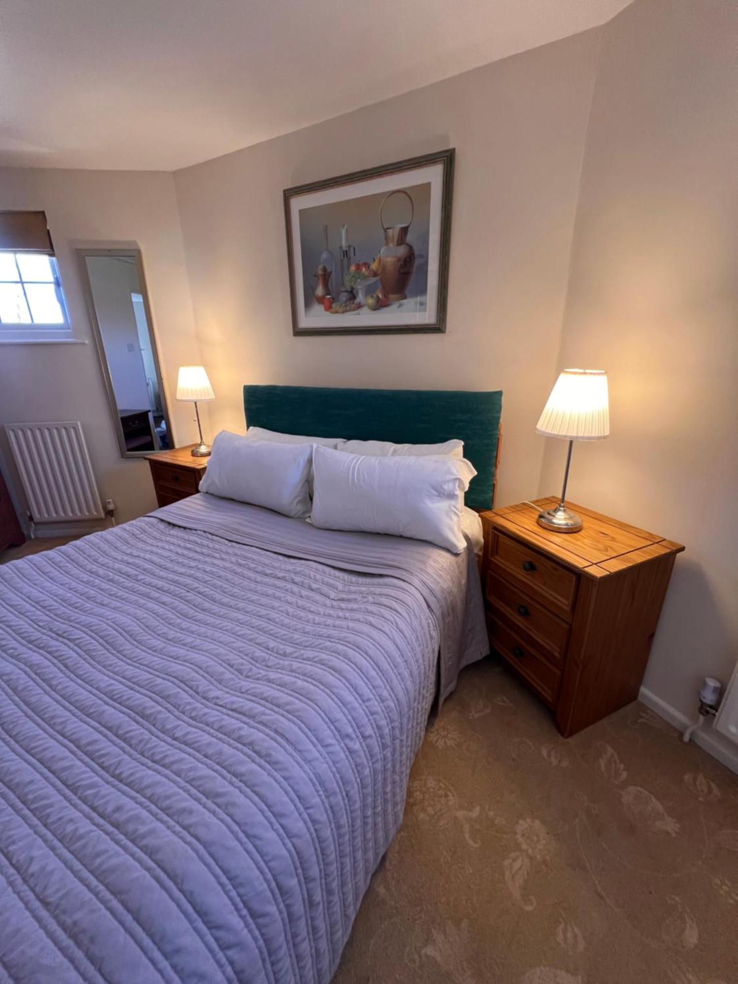 Hunston Mill Self Catering Dog Stay For Free Chichester Exteriör bild